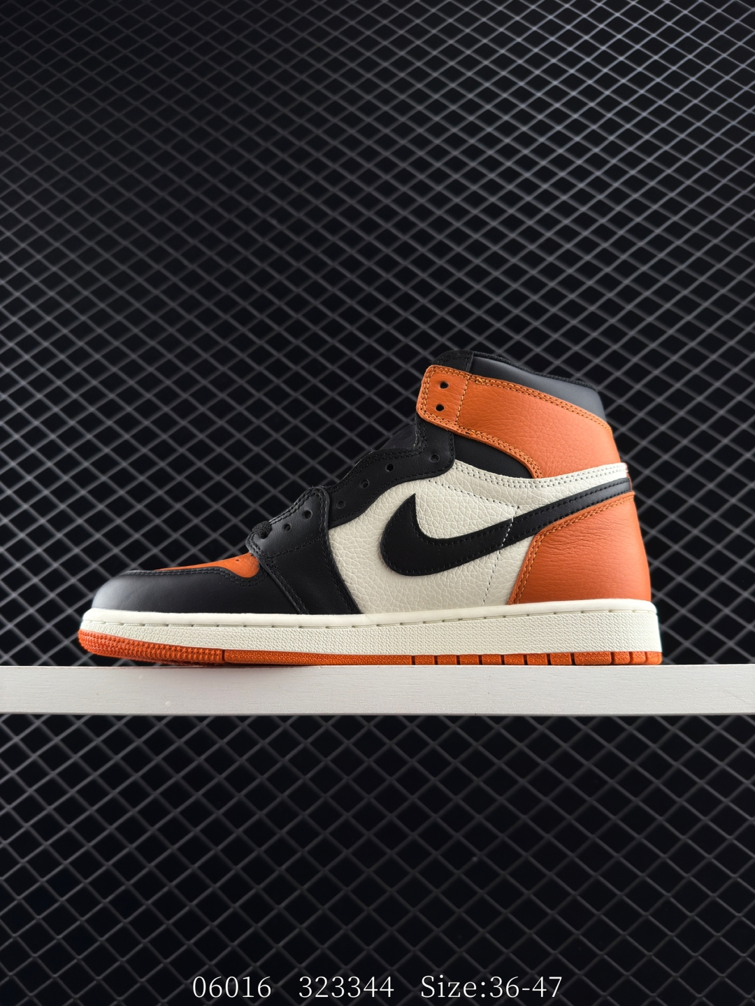 Nike AIR JORDAN 1 RETRO HIGH